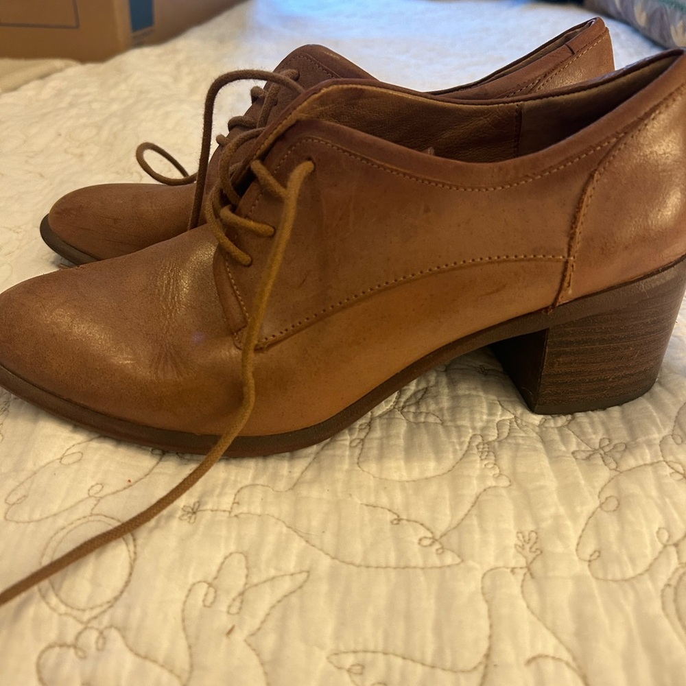 Sofft Tan Leather Lace-up Heeled Booties size 9